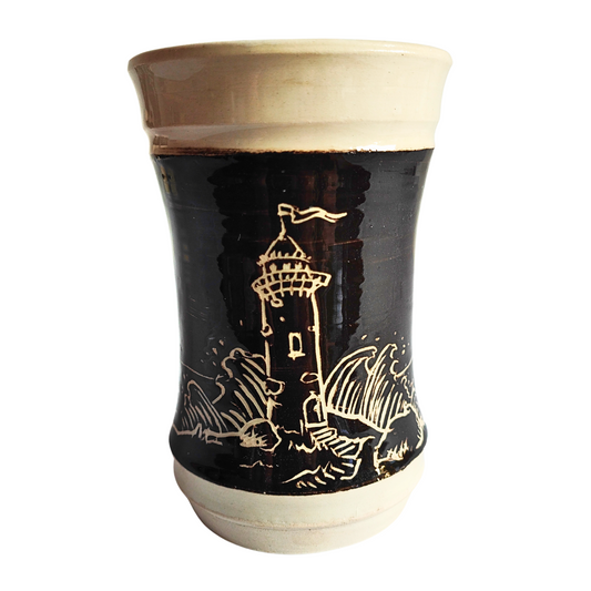A mug with a lantern - the SGRAFFITO method